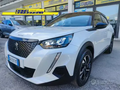 Usata Peugeot 2008 Allure 130 CV (95 kW) 2023 Bianco SUV