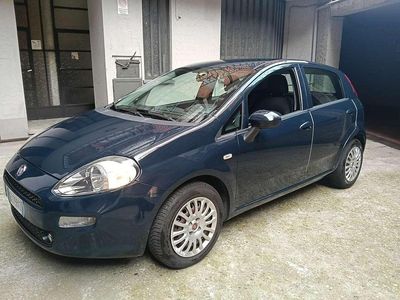 Usata Fiat Punto Street 69 CV (50 kW) 2015 Blu/azzurro Utilitaria