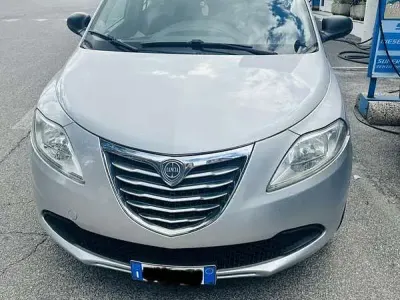 Usata Lancia Ypsilon Silver 86 CV (63 kW) 2014 Utilitaria