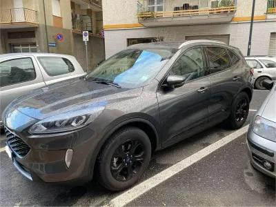 Usata Ford Kuga 120 CV (88 kW) 2021 Grigio SUV