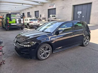 Usata VW Golf VII Sportline 116 CV (85 kW) 2020 Nero Berlina