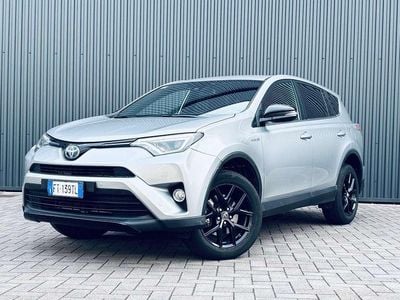 Usata Toyota RAV4 Hybrid 155 CV (114 kW) 2019 Grigio SUV