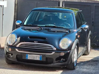 Usata Mini Cooper 75 CV (55 kW) 2004 Nero Utilitaria