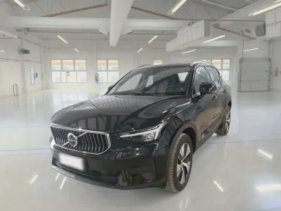 Usata Volvo XC40 Core 179 CV (131 kW) 2023 Nero SUV