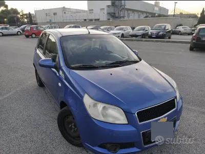 Usata Chevrolet Aveo 84 CV (61 kW) 2009 Bluazzurro Berlina