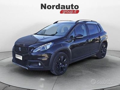 Usata Peugeot 2008 GT-line 110 CV (80 kW) 2018 Grigio SUV