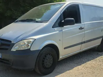 Usata Mercedes Vito 136 CV (100 kW) 2011 Argento Furgone