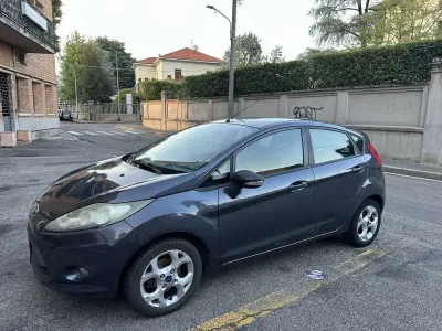 Usata Ford Fiesta 82 CV (60 kW) 2010 Utilitaria
