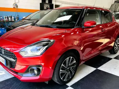 Usata Suzuki Ignis 83 CV (61 kW) 2021 Rosso cordoba SUV
