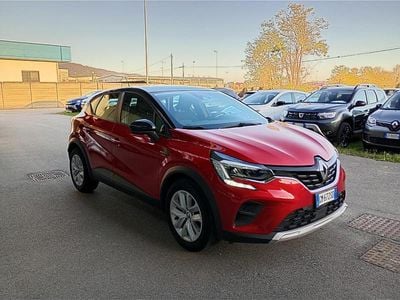 Usata Renault Captur Techno 94 CV (69 kW) 2023 Rosso SUV