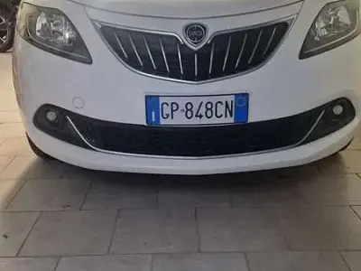 Usata Lancia Ypsilon S 69 CV (50 kW) 2024 Utilitaria