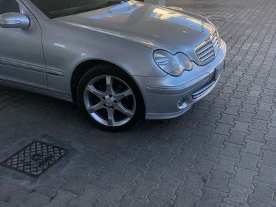 Mercedes C200