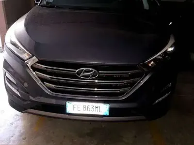 Usata Hyundai Tucson Xpossible 116 CV (85 kW) 2016 Grigio SUV