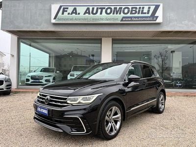 Usata VW Tiguan R-line 150 CV (110 kW) 2022 Nero SUV