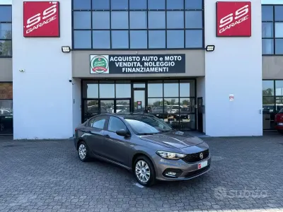 Usata Fiat Tipo Easy 95 CV (69 kW) 2018 Grigio Berlina