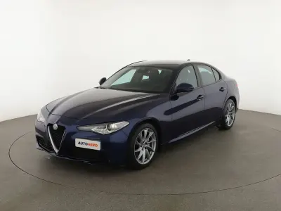Usado Alfa Romeo Giulia Super 160 CV (117 kW) 2019 Azul Berlina