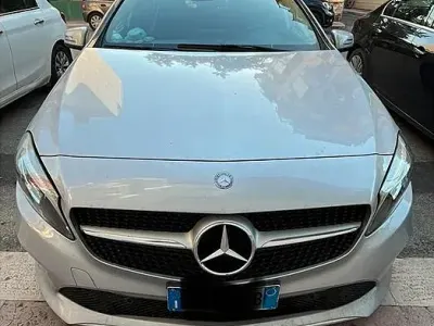 Usata Mercedes 200 2016 Grigio Berlina