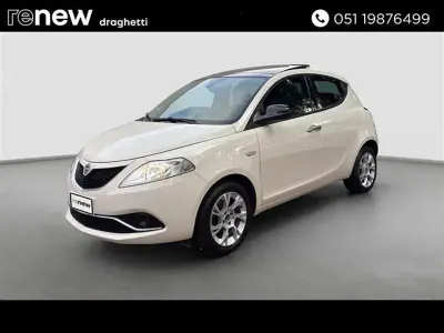 Usata Lancia Ypsilon Gold 69 CV (50 kW) 2015 Utilitaria