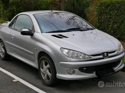 Usata Peugeot 206 CC 120 CV (88 kW) 2002 Cabrio