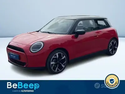 Usata Mini Cooper Classic 135 kW (184 CV) 2025 Rosso Utilitaria