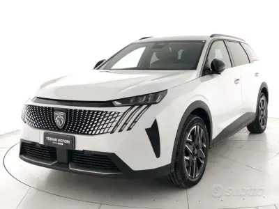Usata Peugeot 5008 Allure 136 CV (100 kW) 2025 Bianco SUV