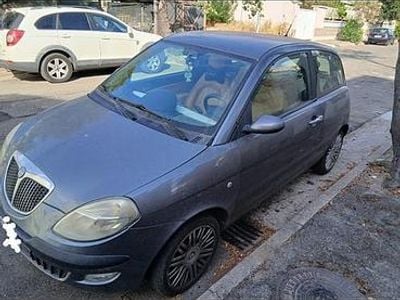 Usata Lancia Ypsilon 70 CV (51 kW) 2005 Grigio Utilitaria