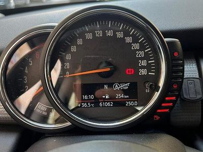 Usata Mini Cooper D 2016 Blu Utilitaria