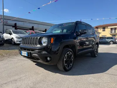 Usata Jeep Renegade Trailhawk 170 CV (125 kW) 2016 Nero SUV
