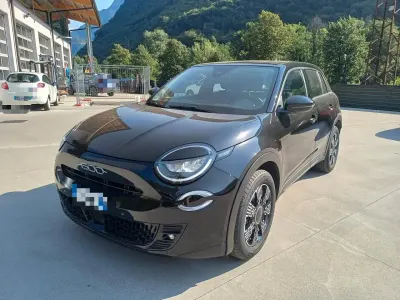 Usata Fiat 600 135 CV (99 kW) 2025 Nero SUV