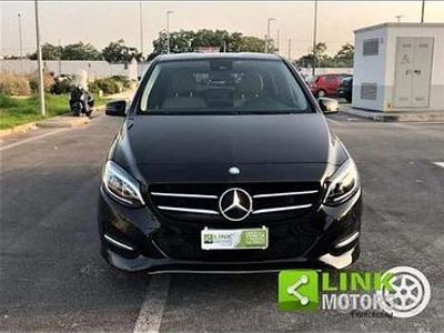 Usata Mercedes B200 136 CV (100 kW) 2016 Nero Monovolume