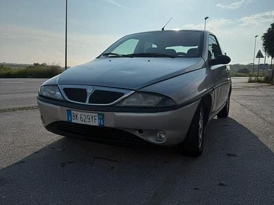 Usata Lancia 2000 60 CV (44 kW) 2000 Grigio Berlina