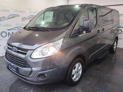 Usata Ford Transit Custom Trend 170 CV (125 kW) 2018 Grigio chiaro Station wagon