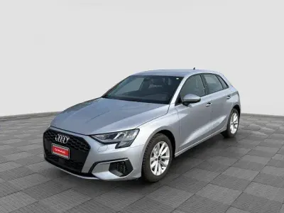Usata Audi A3 Business 116 CV (85 kW) 2024 Argento Berlina