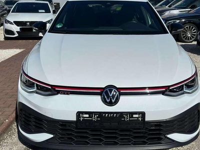 Begagnad VW Golf VIII GTI Clubsport 300 HK (220 kW) 2023 Vit Sedan