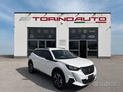 Usata Peugeot 2008 Allure 101 CV (74 kW) 2021 Bianco SUV