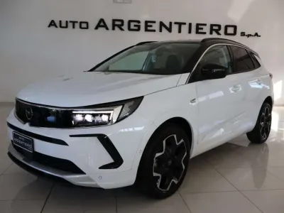 Usata Opel Grandland X Ultimate 131 CV (96 kW) 2024 Bianco SUV