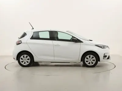 Usata Renault Zoe Life 50 kW (69 CV) 2022 Biancobianco Utilitaria