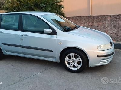 Usata Fiat Stilo 100 CV (73 kW) 2003 Utilitaria