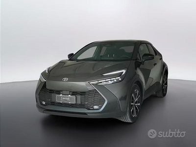 Usata Toyota C-HR Trend 152 CV (111 kW) 2024 Grigio SUV