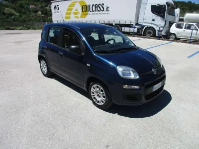 Usata Fiat Panda Easy 69 CV (50 kW) 2016 Blu/azzurro Utilitaria