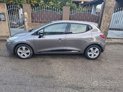 Usata Renault Clio IV 90 CV (66 kW) 2013 Grigio Berlina