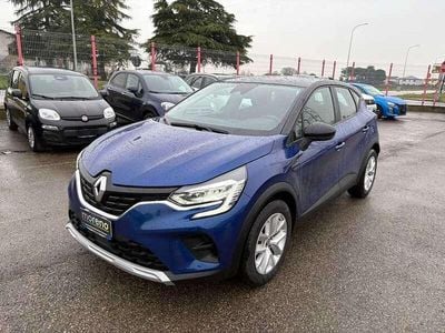 Usata Renault Captur Equilibre 101 CV (74 kW) 2023 Blu/azzurro SUV