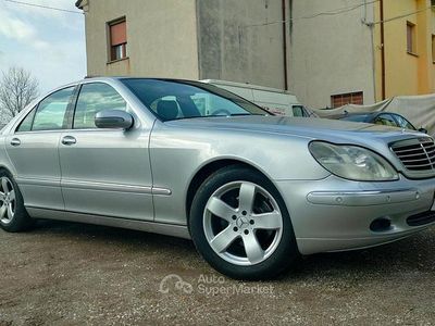 Usata Mercedes S320 224 CV (164 kW) 2001 Giallo Berlina