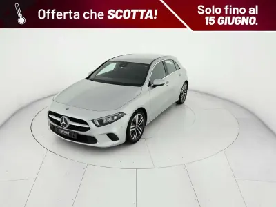 Usata Mercedes A180 116 CV (85 kW) 2022 Argento Berlina