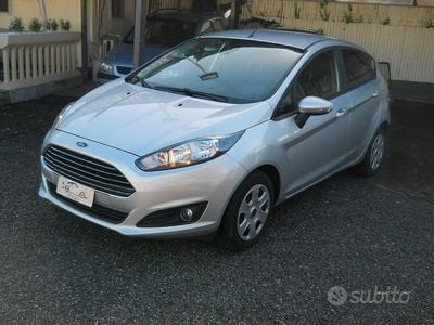 Usata Ford Fiesta Titanium 95 CV (69 kW) 2015 Grigio Berlina