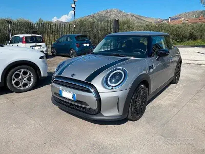 Usata Mini Cooper Classic 136 CV (100 kW) 2023 Grigio Utilitaria