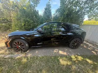 Usata Ford Mustang Extended Range 136 CV (100 kW) 2022 Nero SUV