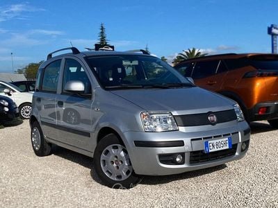 Usata Fiat Panda Lounge 69 CV (50 kW) 2012 Grigio Berlina
