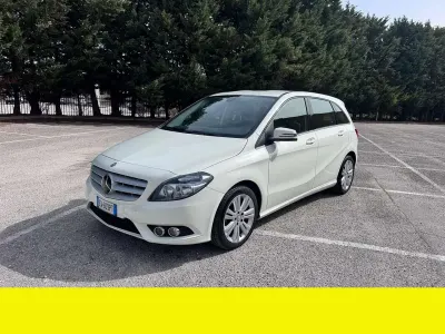 Usado Mercedes B180 109 CV (80 kW) 2014 Other Monovolumen