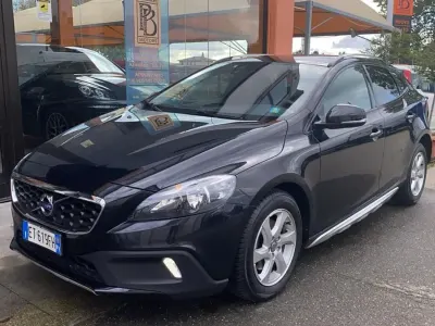 Usata Volvo V40 CC Business Edition 116 CV (85 kW) 2013 Nero Station wagon